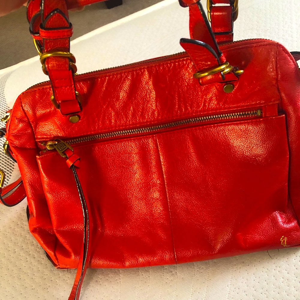 Regular orange handbag slightly used